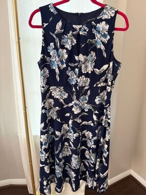 Maggy London Navy Floral Midi Dress with Keyhole